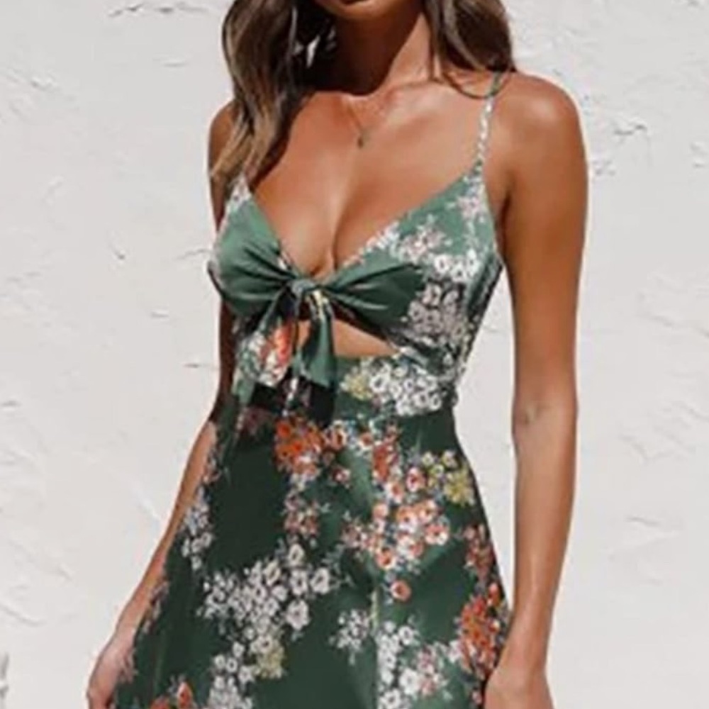 🩷FLORAL SATIN STRAP SUMMER MAXI DRESS CUTOUT SPLIT HEM TRENDING SIZE MEDIUM - Picture 4 of 8